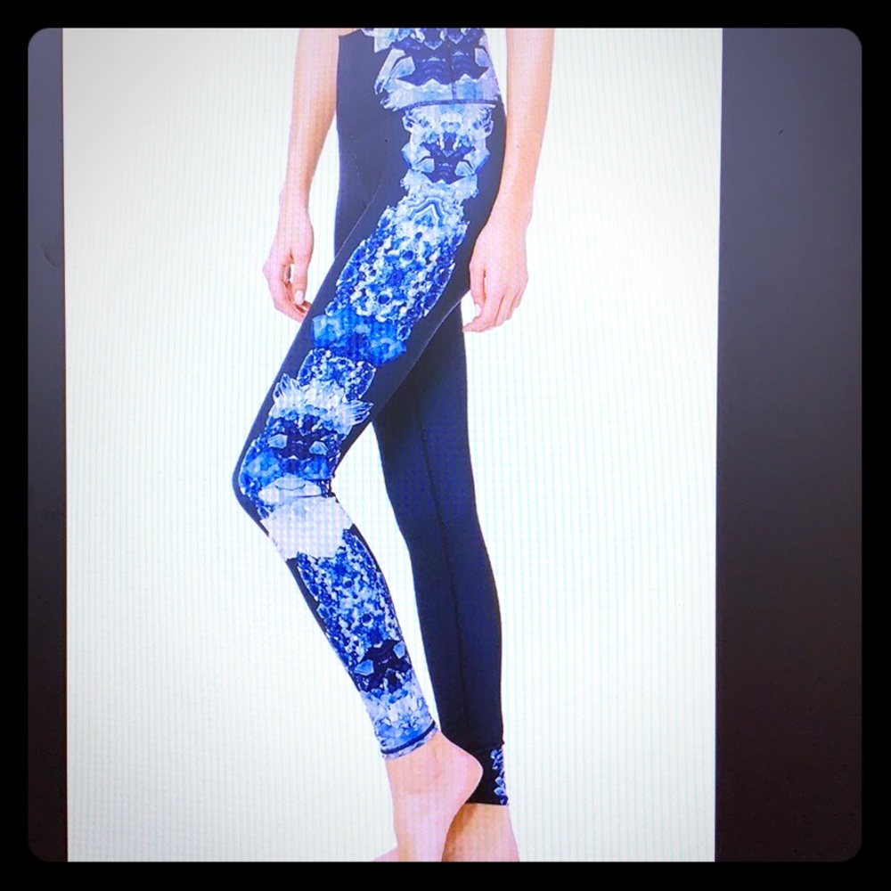 Alo High-Waist Airbrush Legging size small